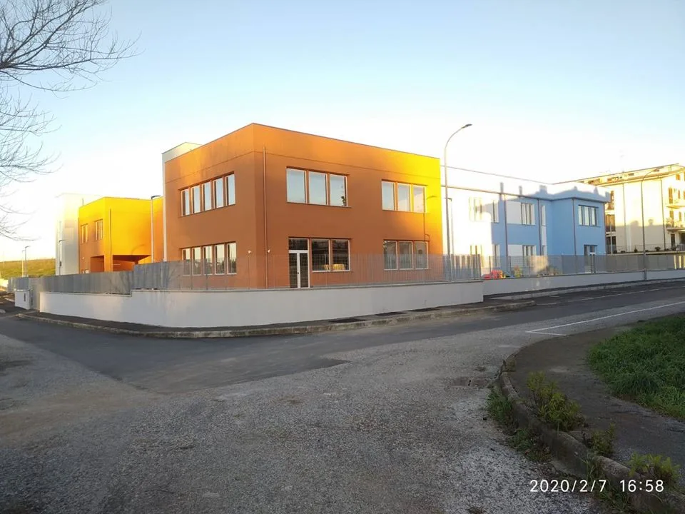 mentana scuola