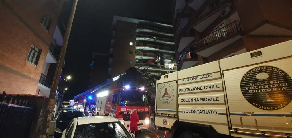 Incendio a Setteville di Guidonia