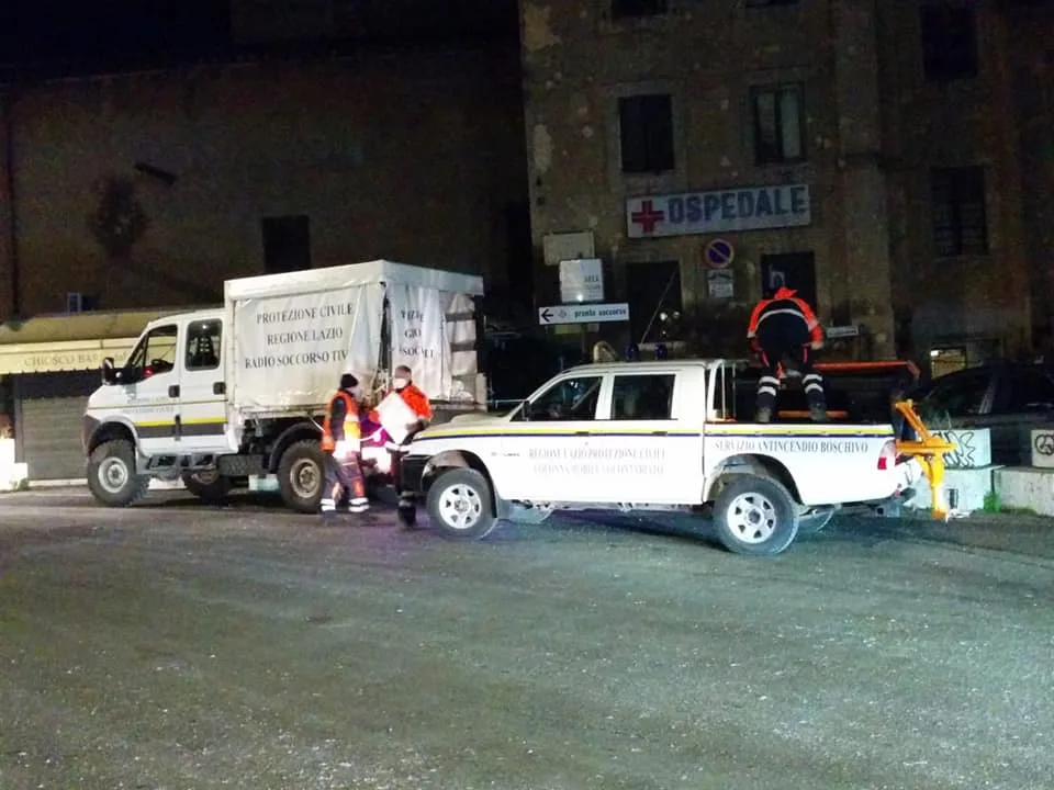 Rischio ghiaccio a Tivoli, in campo i volontari di protezione civile