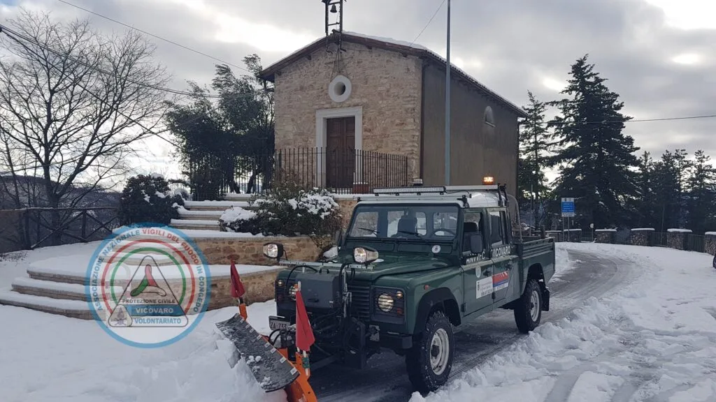 Protezione civile soccorre bus del Cotral Civitella di Licenza