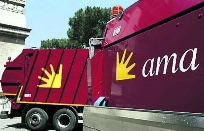Rifiuti Roma, i mezzi dell'Ama