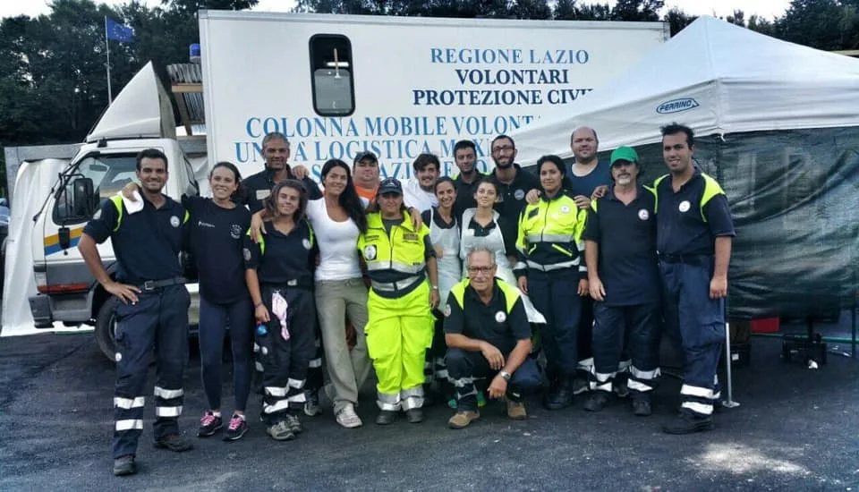 Tra le attività svolte dai volontari dell'Avrst nei comuni interessati dal terremoto c'è stata la gestione della cucina da campo