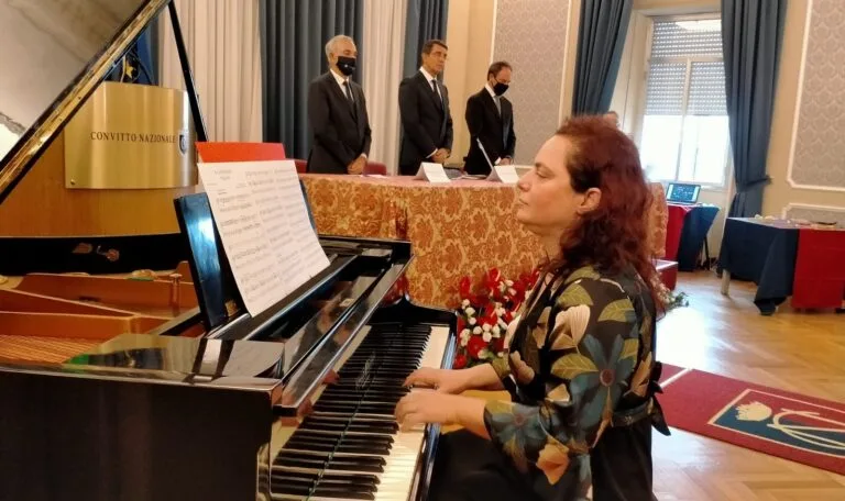 La pianista e funzionaria del Tribunale di Tivoli Donatella Squillace