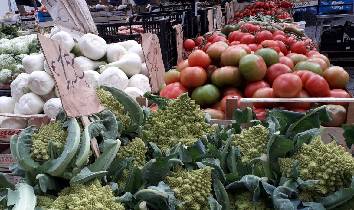aumenti frutta