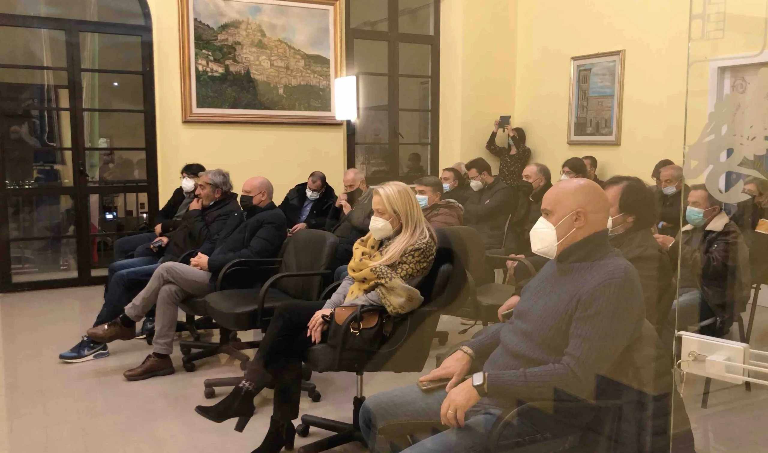 La riunione dei Sindaci a Carsoli per organizzare la lotta contro il caropedaggi