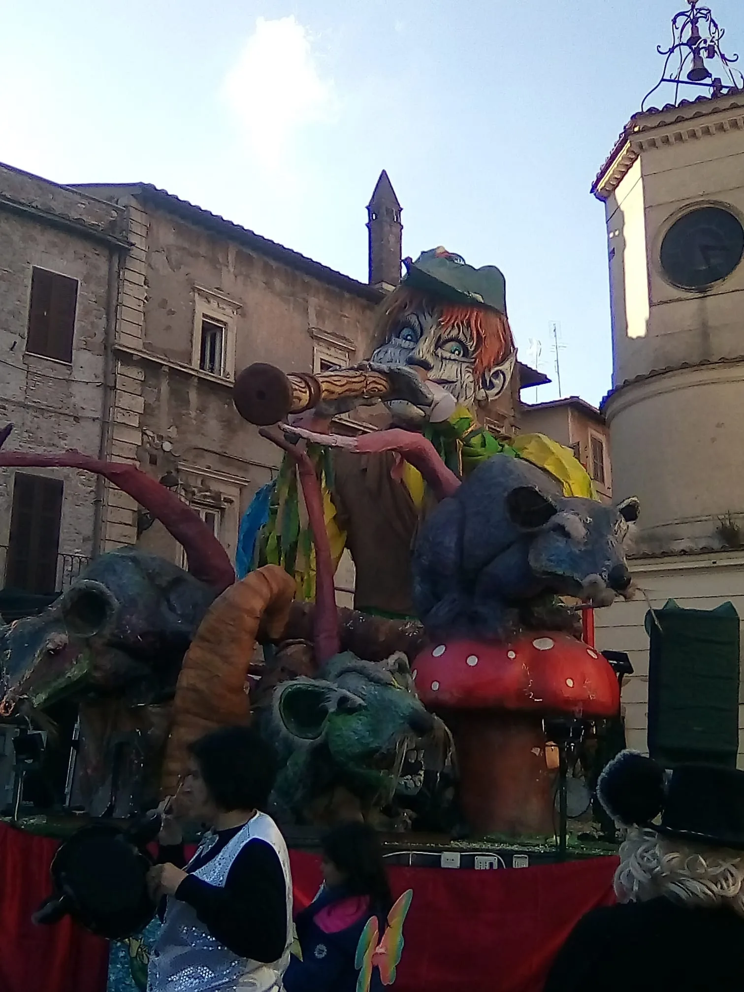 Il carnevale di Tivoli ha fatto tappa in piazza Rivarola