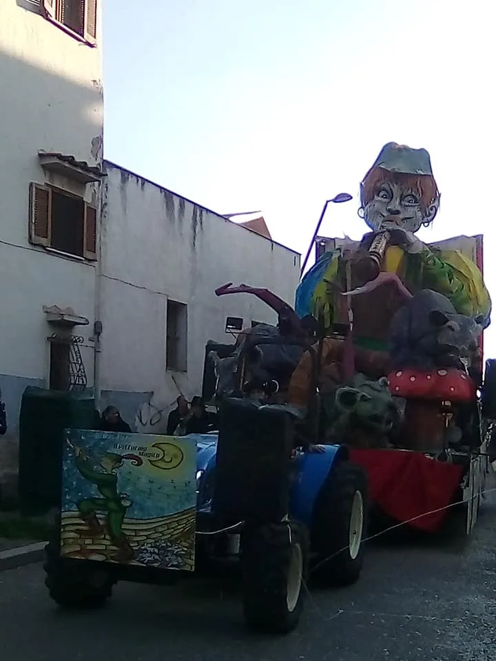 Sfilata a Villa Adriana per il carnevale di Tivoli