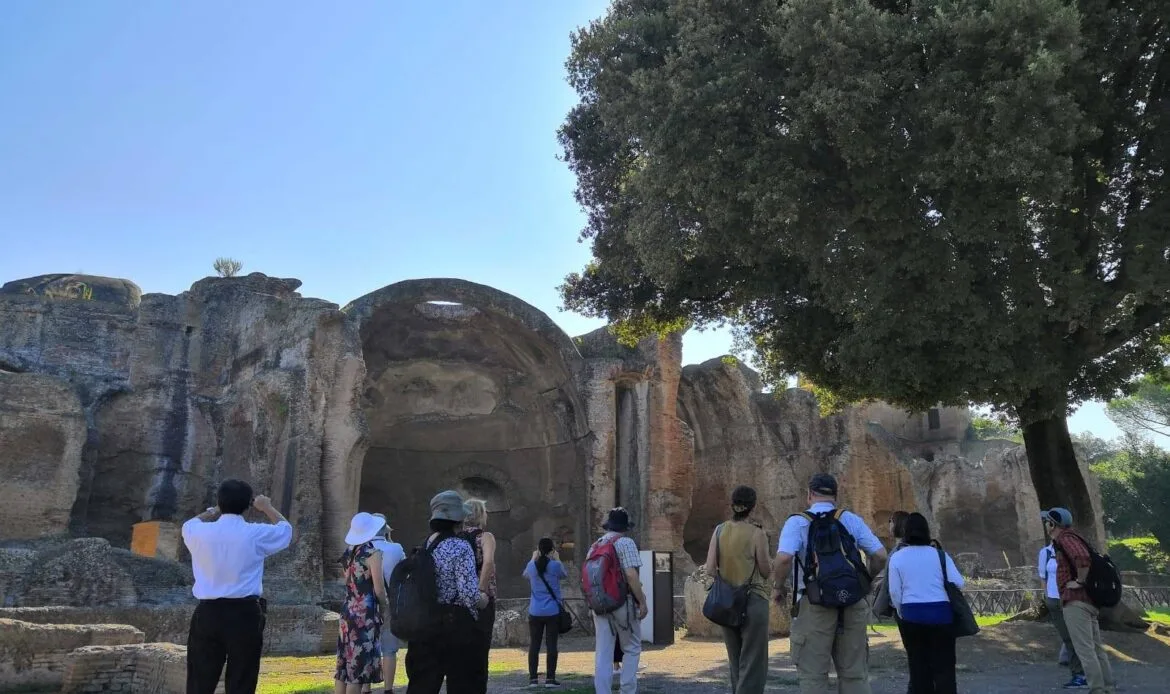 Turisti a Villa Adriana, il primo sito Unesco di Tivoli
