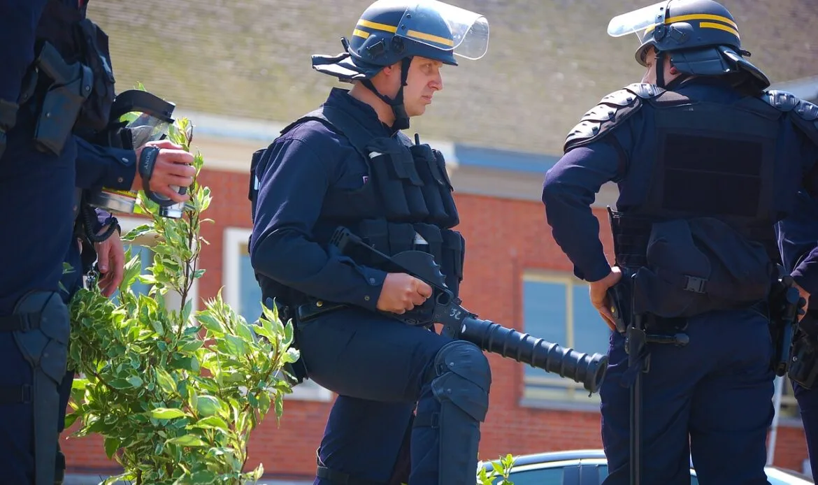 Francia, mattanza di Natale: uccisa madre e 4 figli