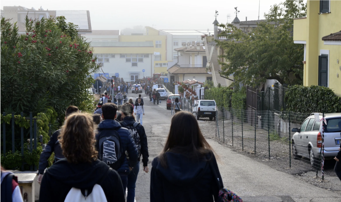MONTEROTONDO - Liceo “Catullo”, gli studenti protestano ancora
