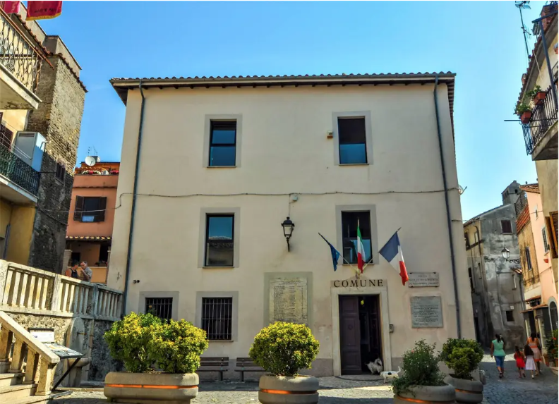 VICOVARO - Luce e gas non pagati: 92 mila euro di debiti fuori Bilancio