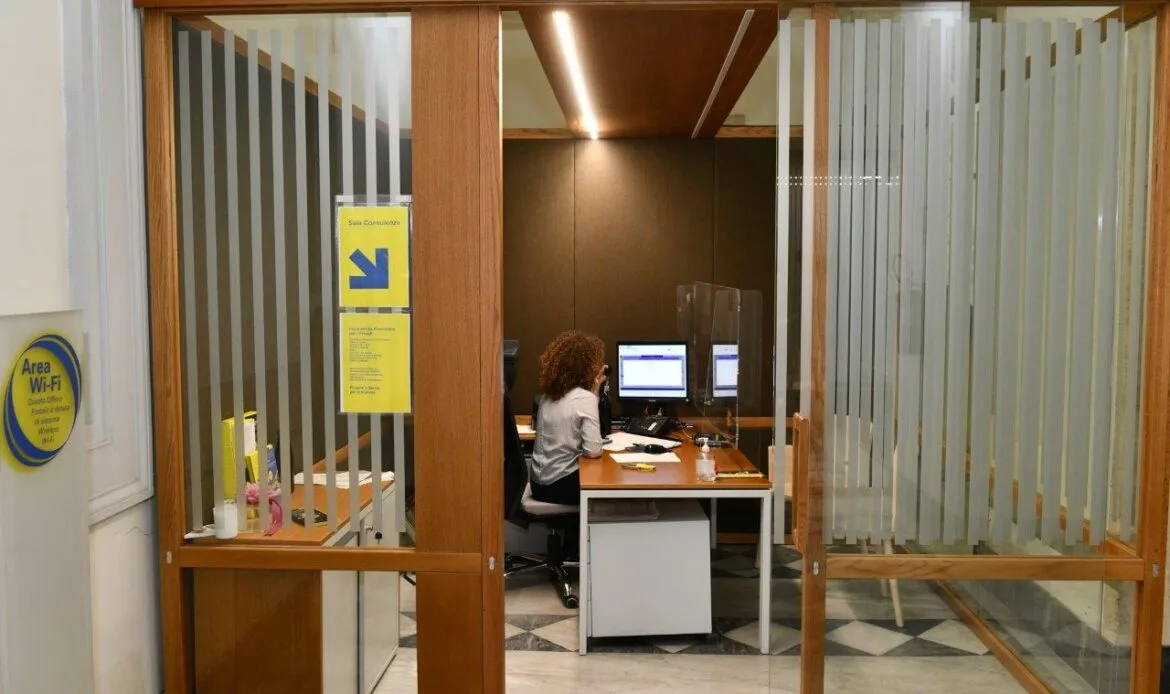 LAVORO - Poste Italiane assume consulenti in provincia di Roma