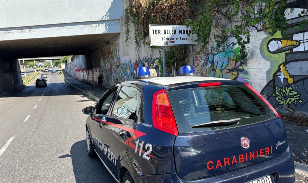 ROMA EST - Titolari di tabaccheria minacciate per mesi: marocchino in manette