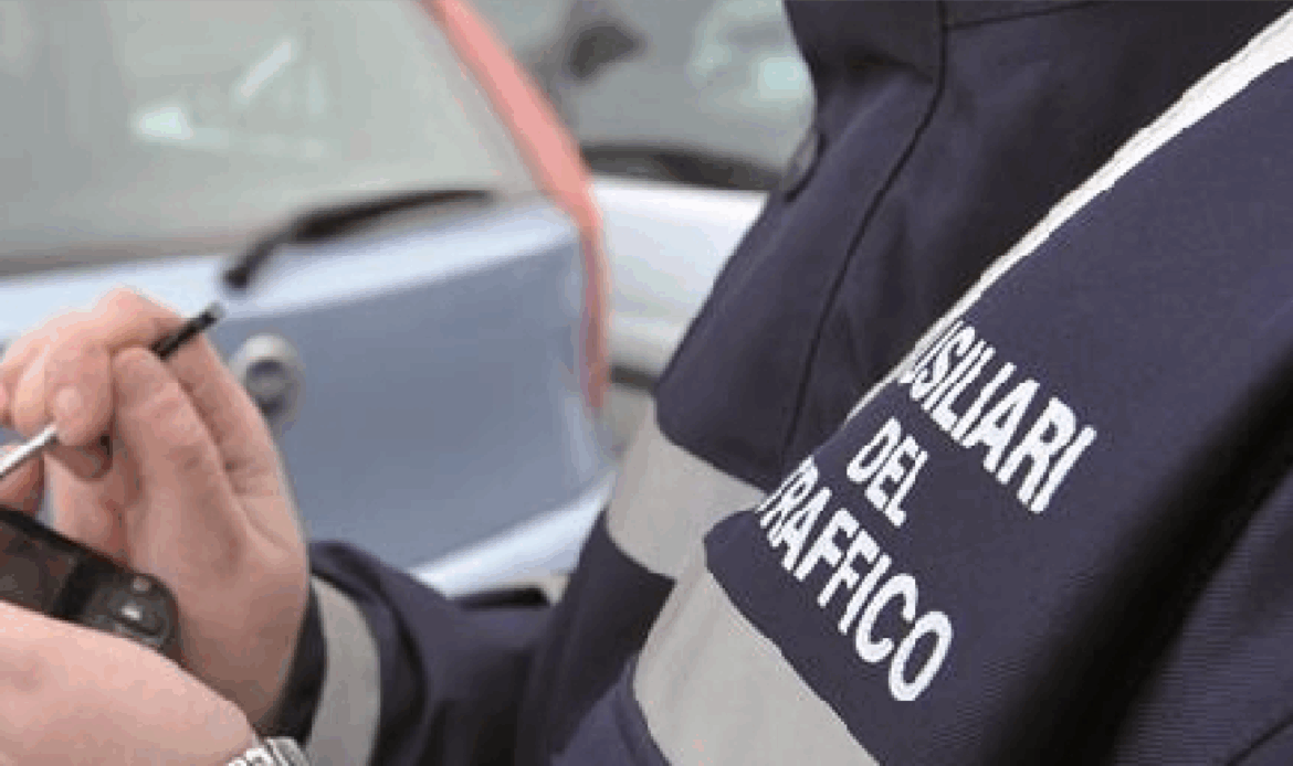 TIVOLI - Il sindaco nomina 4 nuovi ausiliari del traffico