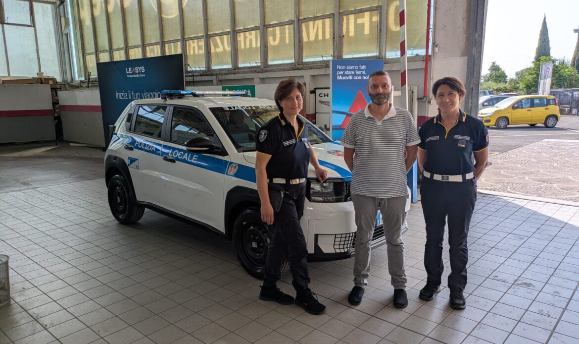 MARCELLINA - Città più sicura, entra in servizio la nuova auto della Polizia Locale
