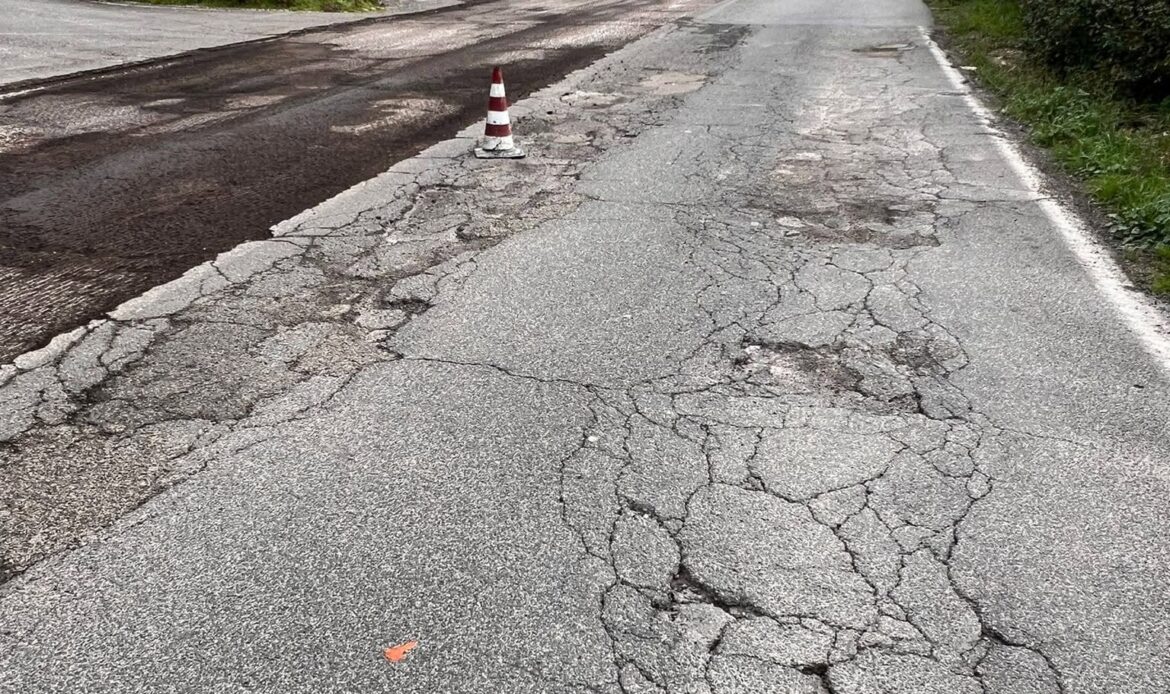 MONTEROTONDO - L’appalto per asfaltare 13 strade assegnato col 36% di ribasso