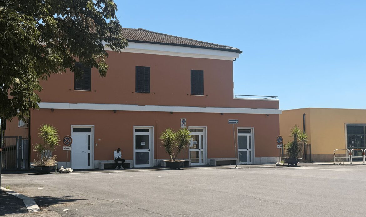 Vecchia stazione ferroviaria di Guidonia Montecelio prima della chiusura.