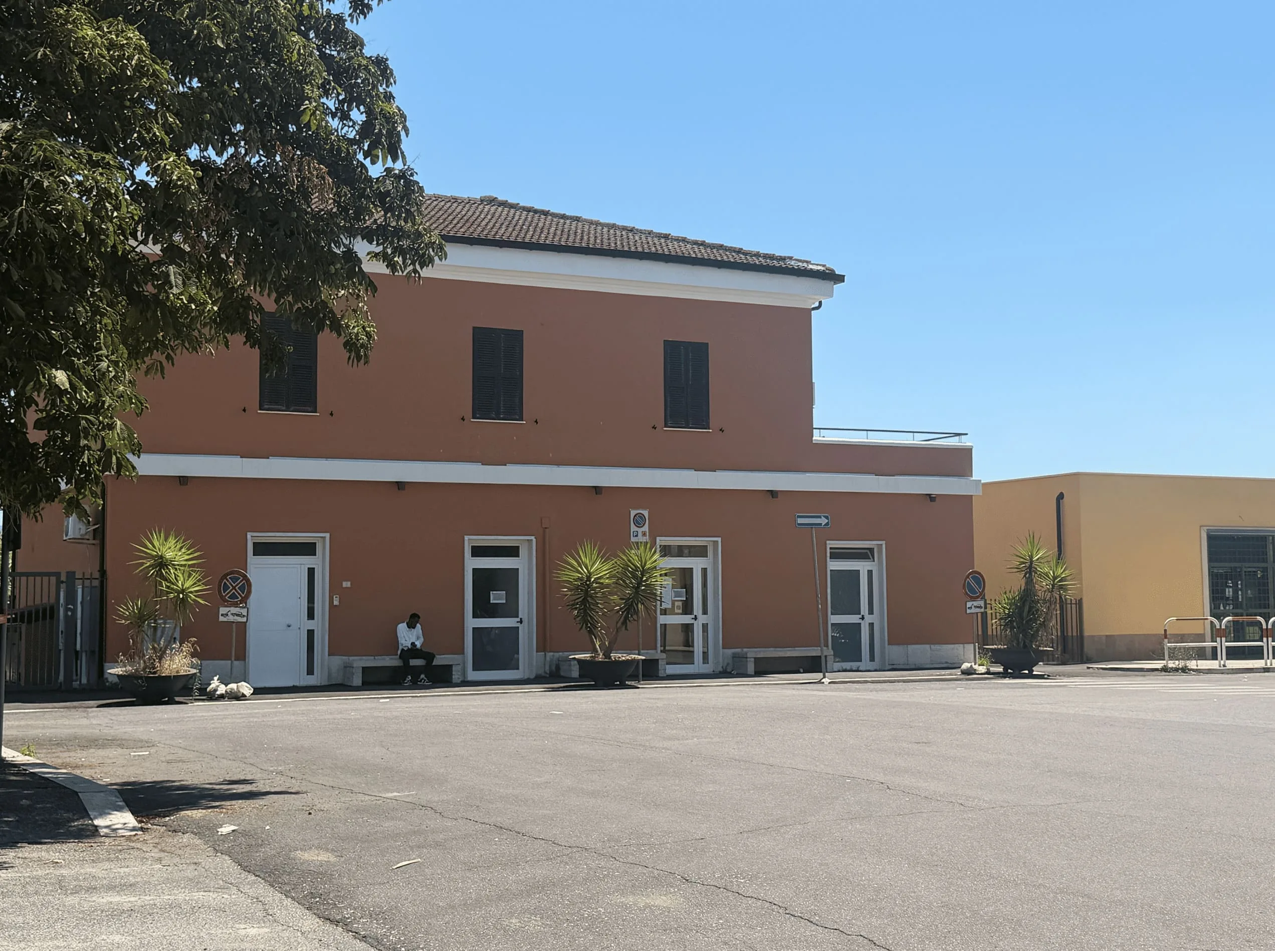 Vecchia stazione ferroviaria di Guidonia Montecelio prima della chiusura.