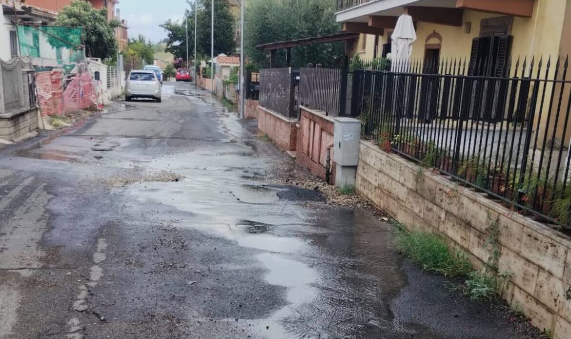 FONTE NUOVA - Via della Torre, 50 metri di strada allagati