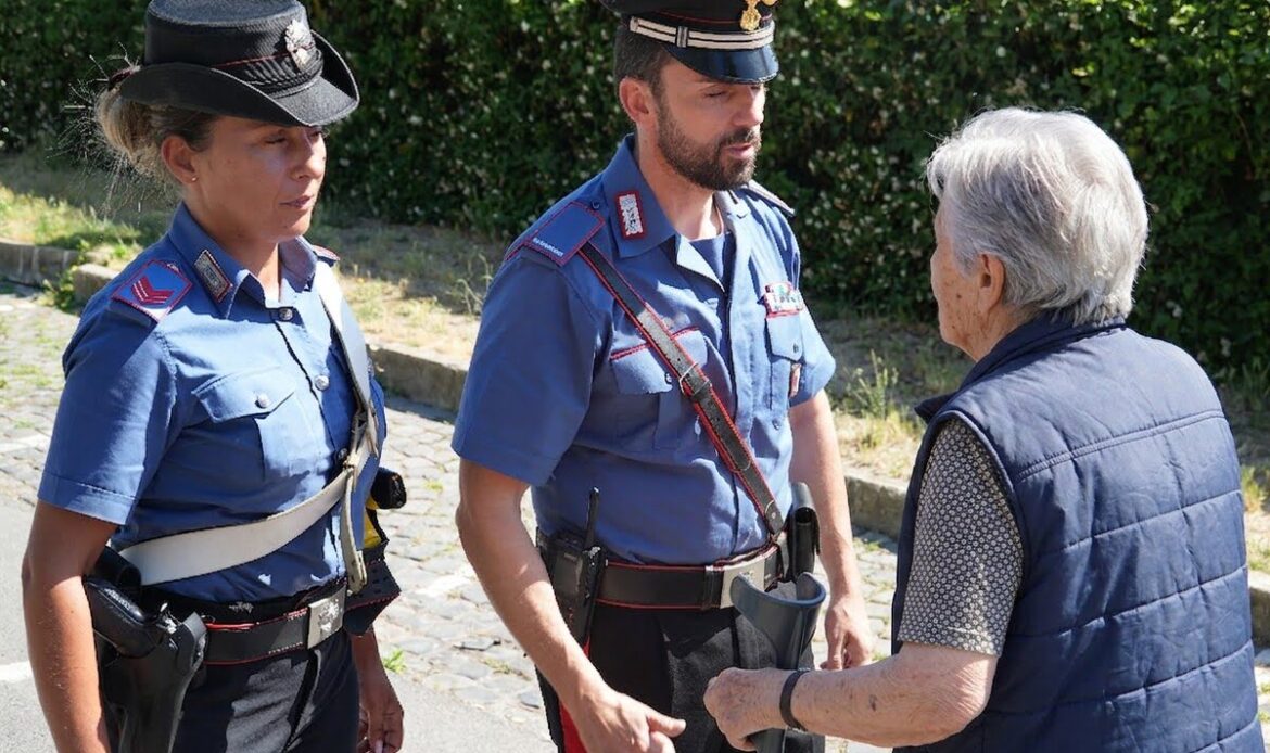 ROMA - Anziana smaschera la truffa del finto Carabiniere