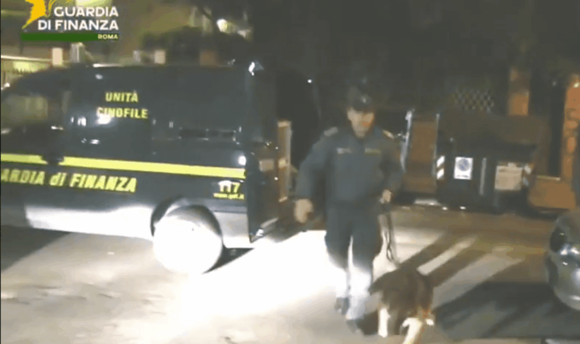 ROMA EST - Sequestrati 3 chili di cocaina e 10 di hashish: due arresti