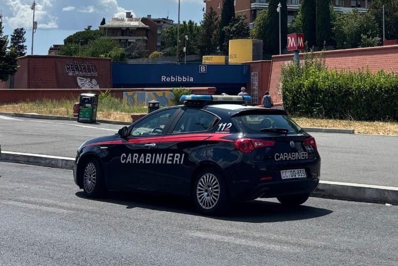 ROMA EST - Controlli antidroga, 5 arresti e 8 denunce