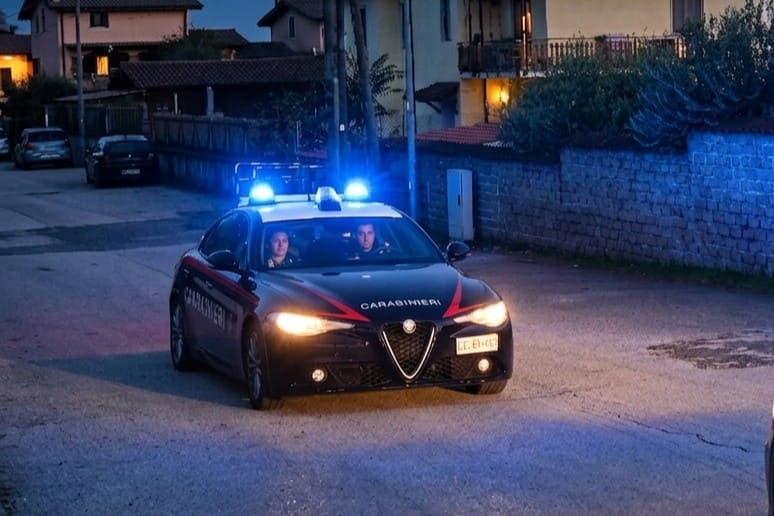 CAMPAGNANO DI ROMA - Nasconde la cocaina nel casco dello scooter: albanese arrestato