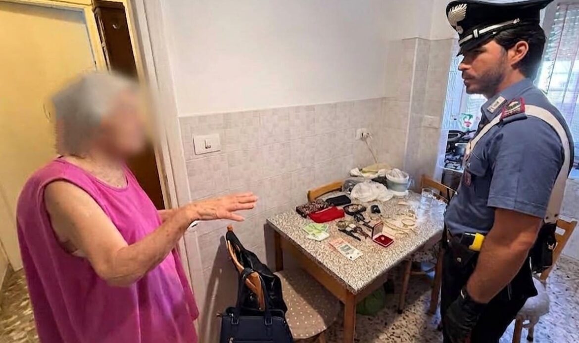 ROMA EST - Truffa all'anziana sventata dai carabinieri