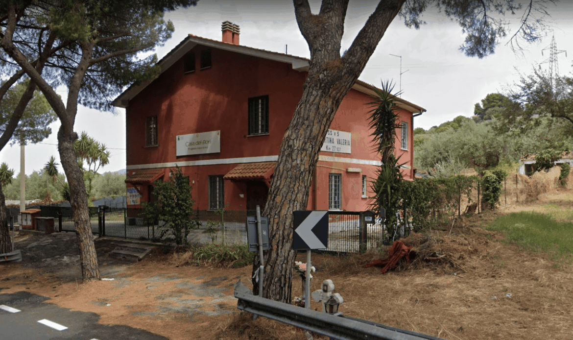TIVOLI - Lesioni sulla ex casa cantoniera, via al progetto di consolidamento