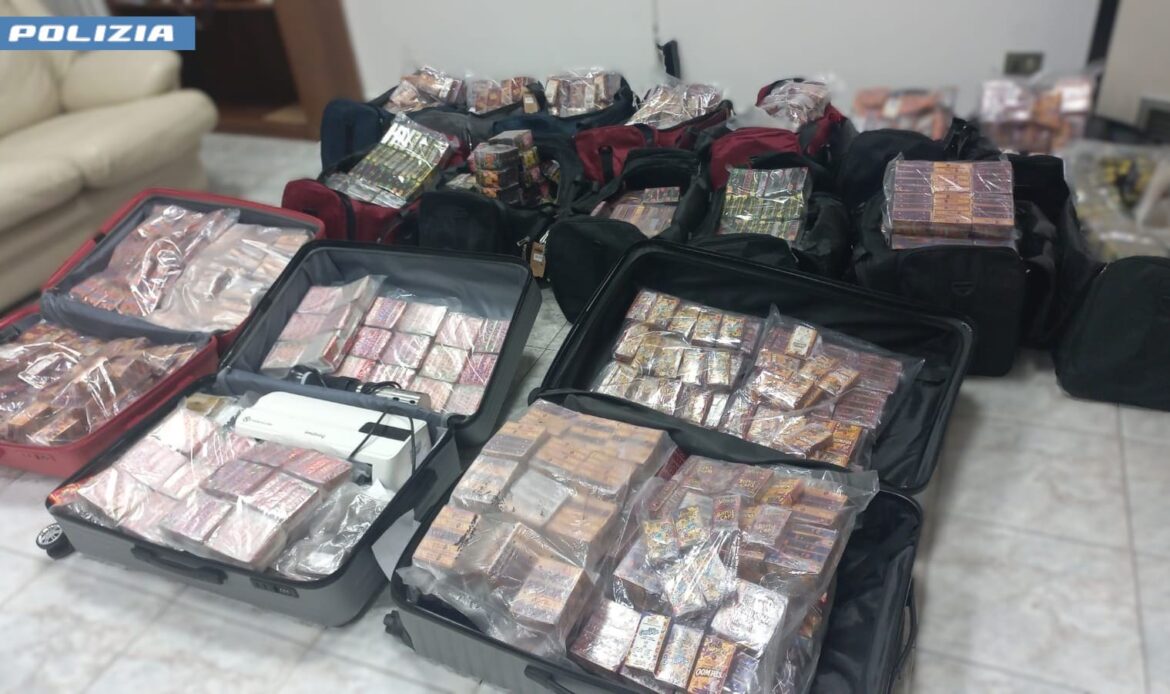 GUIDONIA - Preso con quasi 5 quintali di hashish: albanese in manette