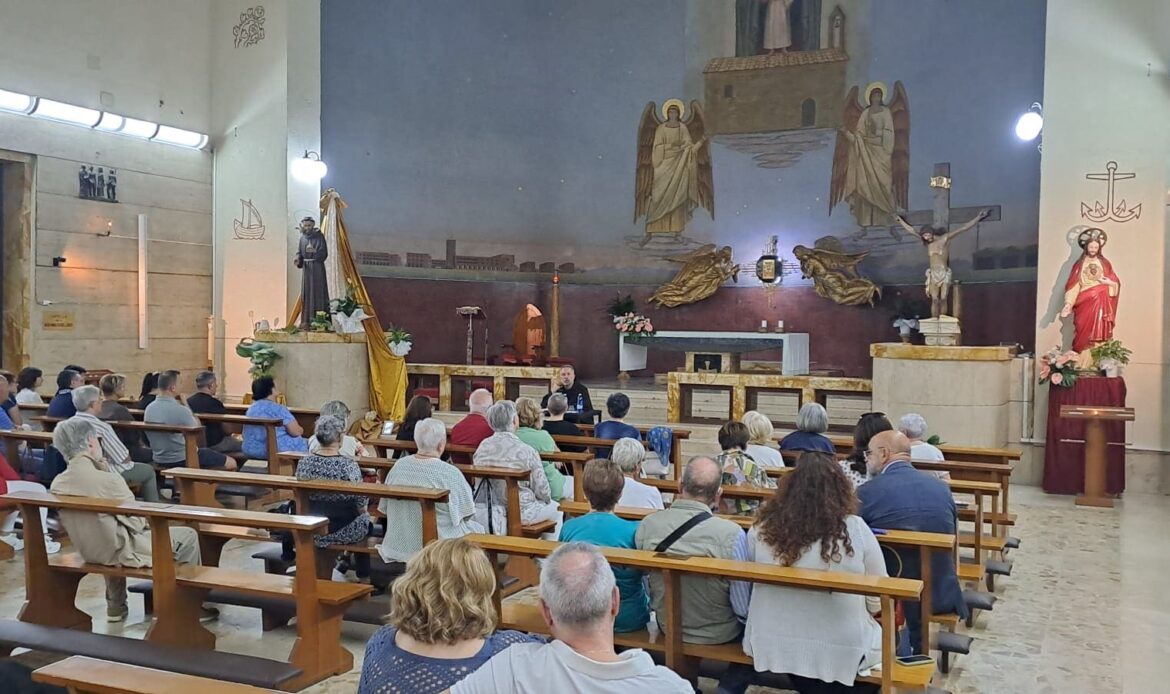 GUIDONIA - Fra' Simone Castaldi racconta l'ultima sofferenza di Francesco