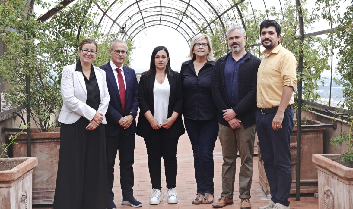 LICENZA - Comune e VILLÆ rafforzano la collaborazione tra patrimonio, natura e contemporaneità