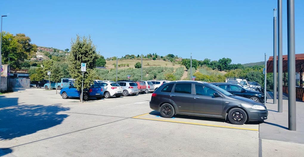 FIANO ROMANO - Nuova regolamentazione nel parcheggio di I livello di Piazzale Cairoli