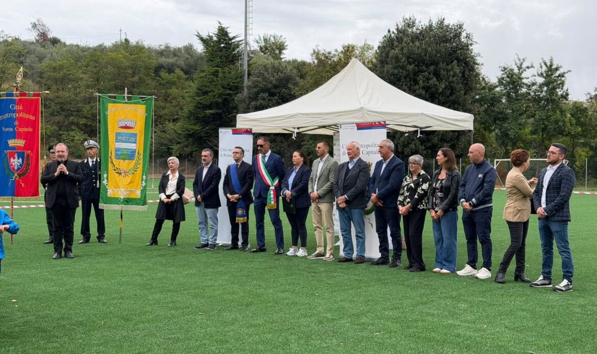 MONTELIBRETTI - Inaugurato il campo in erba sintetica dedicato a Mario Berti