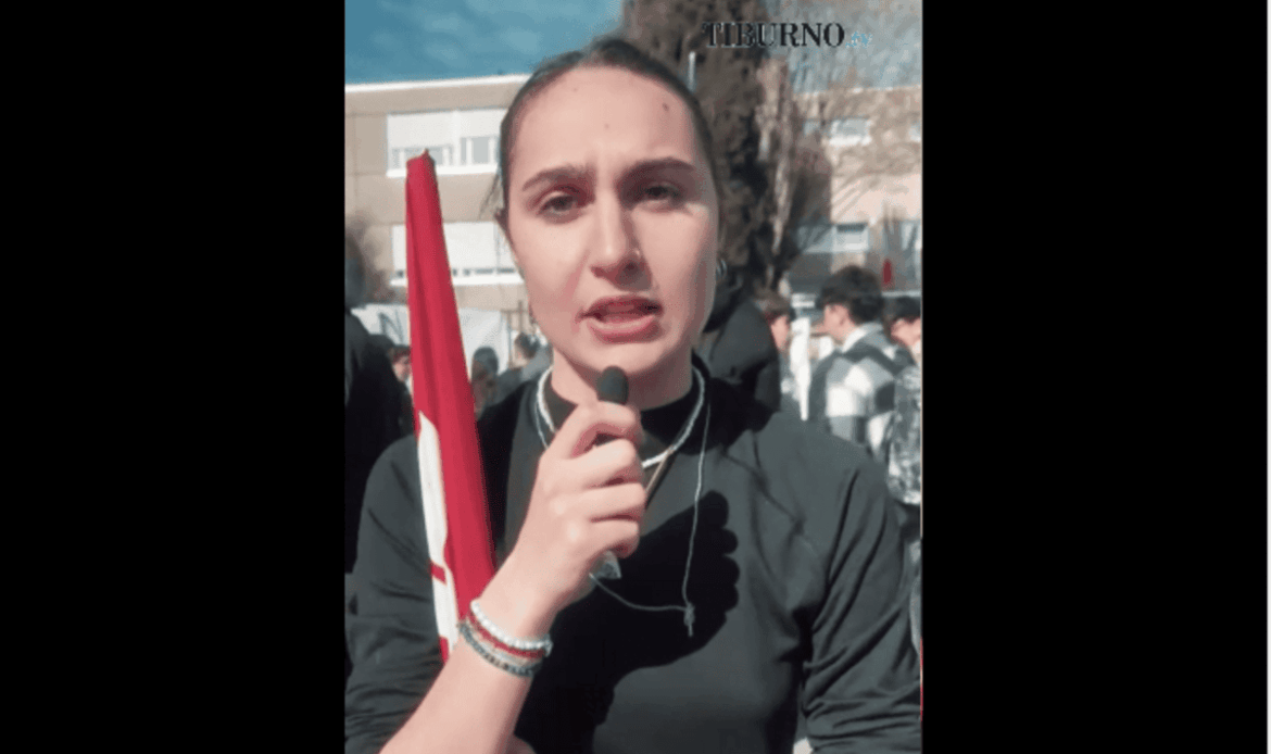 TIVOLI GUIDONIA - “Spazi limitati a ricreazione”: protestano gli alunni dell’Istituto Volta