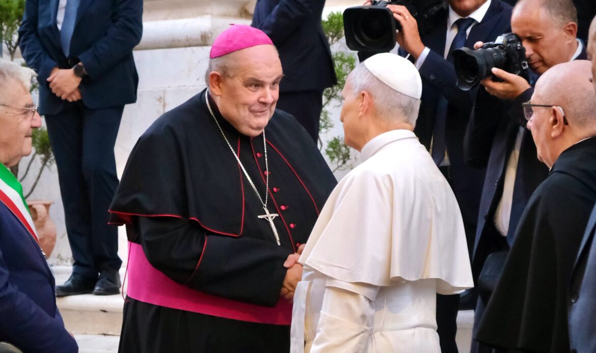 TIVOLI - Il Papa ha un nodulo al polmone: il Vescovo invita la comunità a pregare